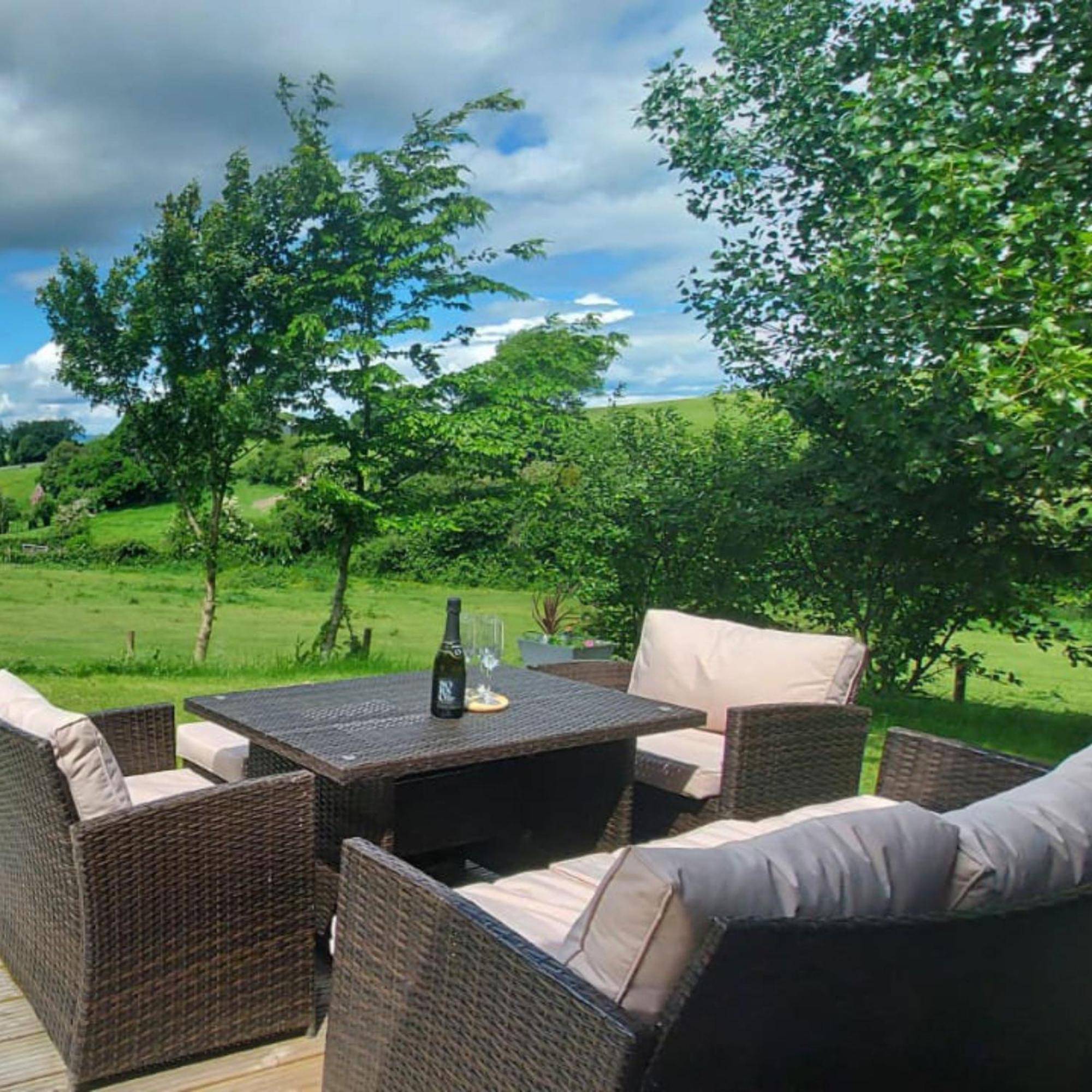 Caplor Glamping & Lodges Hereford Buitenkant foto