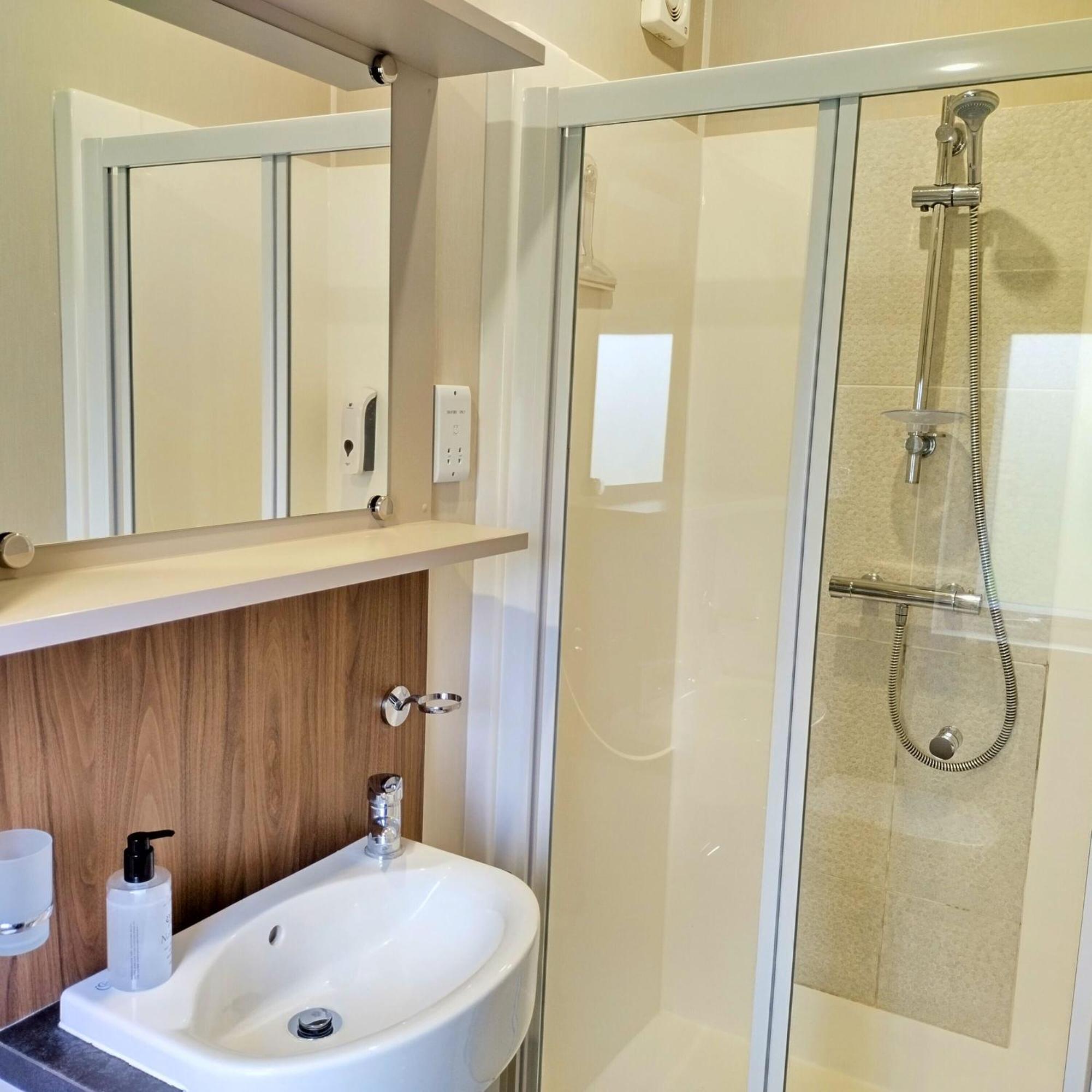 Caplor Glamping & Lodges Hereford Buitenkant foto