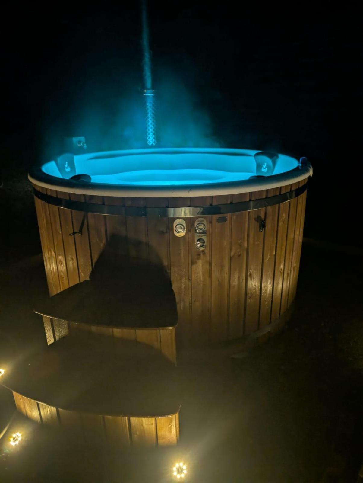 Caplor Glamping & Lodges Hereford Buitenkant foto