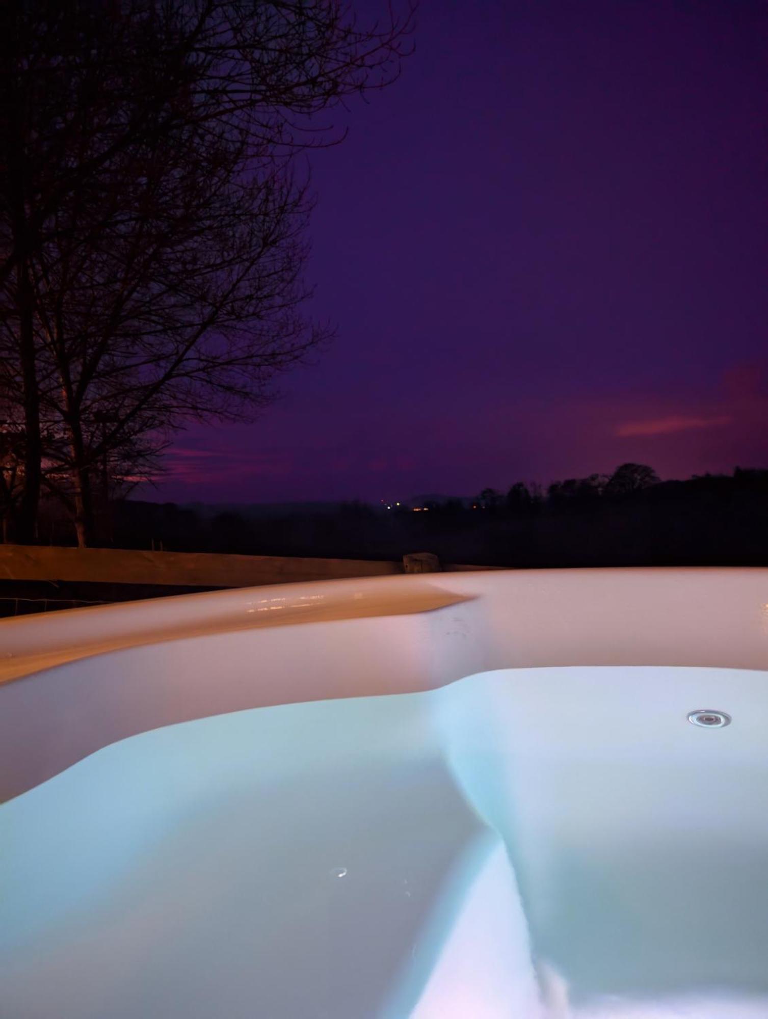 Caplor Glamping & Lodges Hereford Buitenkant foto